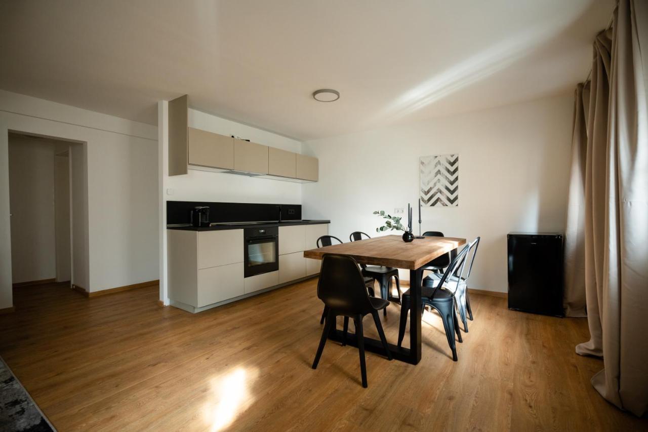 Oldtown Studio Apartment With 2 Bathrooms Düsseldorf Esterno foto