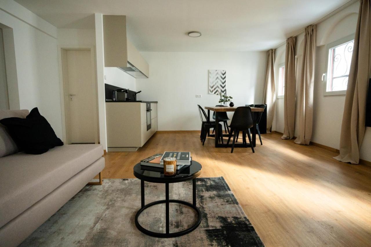 Oldtown Studio Apartment With 2 Bathrooms Düsseldorf Esterno foto