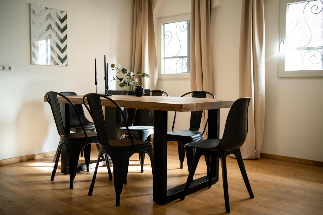 Oldtown Studio Apartment With 2 Bathrooms Düsseldorf Esterno foto