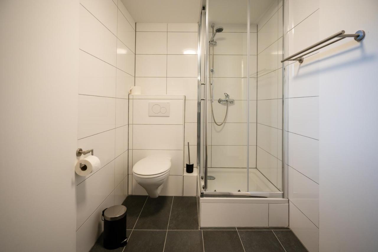 Oldtown Studio Apartment With 2 Bathrooms Düsseldorf Esterno foto