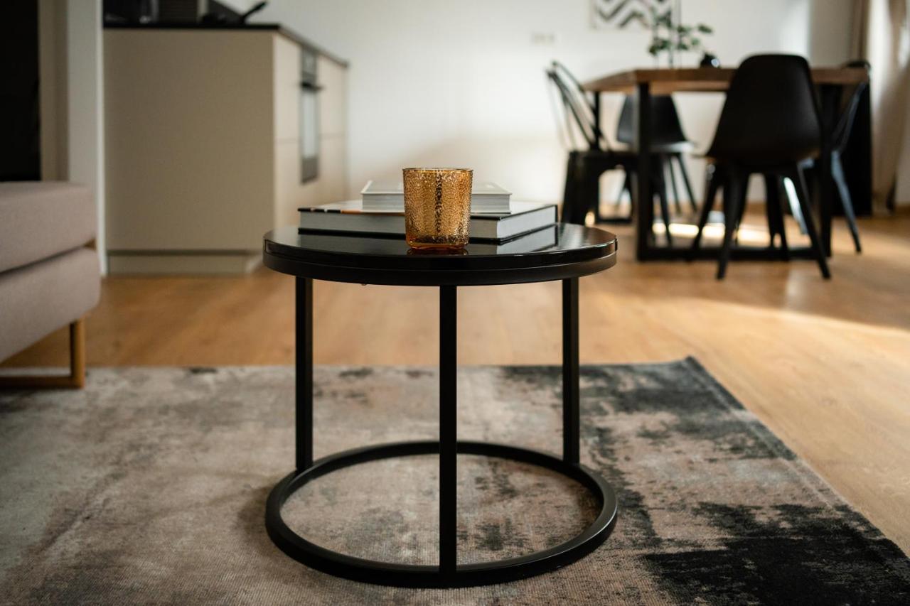 Oldtown Studio Apartment With 2 Bathrooms Düsseldorf Esterno foto
