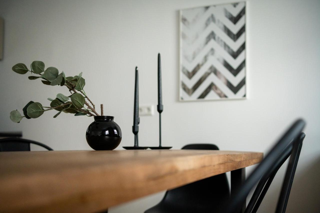 Oldtown Studio Apartment With 2 Bathrooms Düsseldorf Esterno foto
